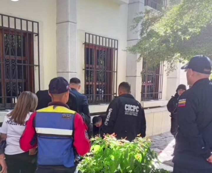 Diario Frontera, Frontera Digital,  Sucesos, ,Localizan a octogenario sin vida en las inmediaciones de la Plaza Bolívar de Mérida