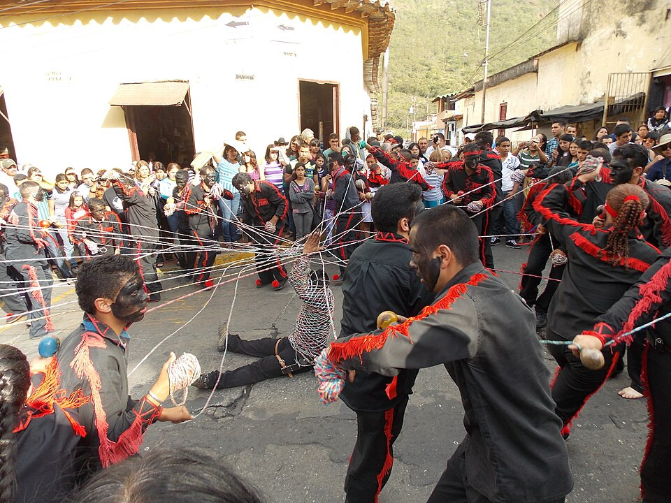 Diario Frontera, Frontera Digital,  Regionales, Páramo, ,Timotes se rinde ante el "Santo Negro": Un despliegue de color, danza y tradición