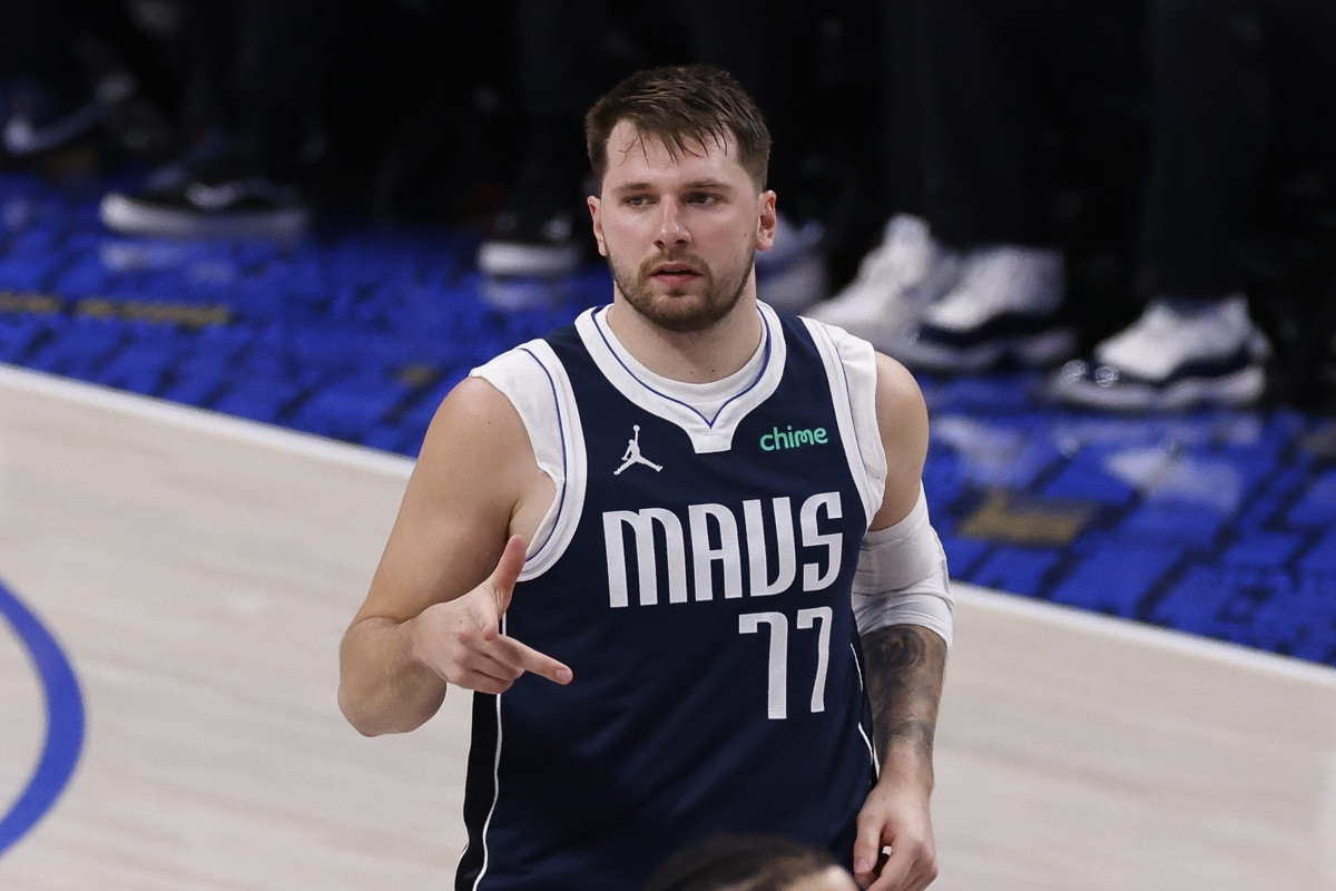 Diario Frontera, Frontera Digital,  Deportes, ,Terremoto en la NBA: Luka Doncic se marcha a los Lakers y Anthony Davis a los Mavericks