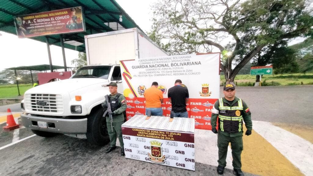 Diario Frontera, Frontera Digital,  Sucesos, ,GNB detiene a dos hombres con 64 mil dólares ocultos en sacos de abono en Santa Bárbara del Zulia