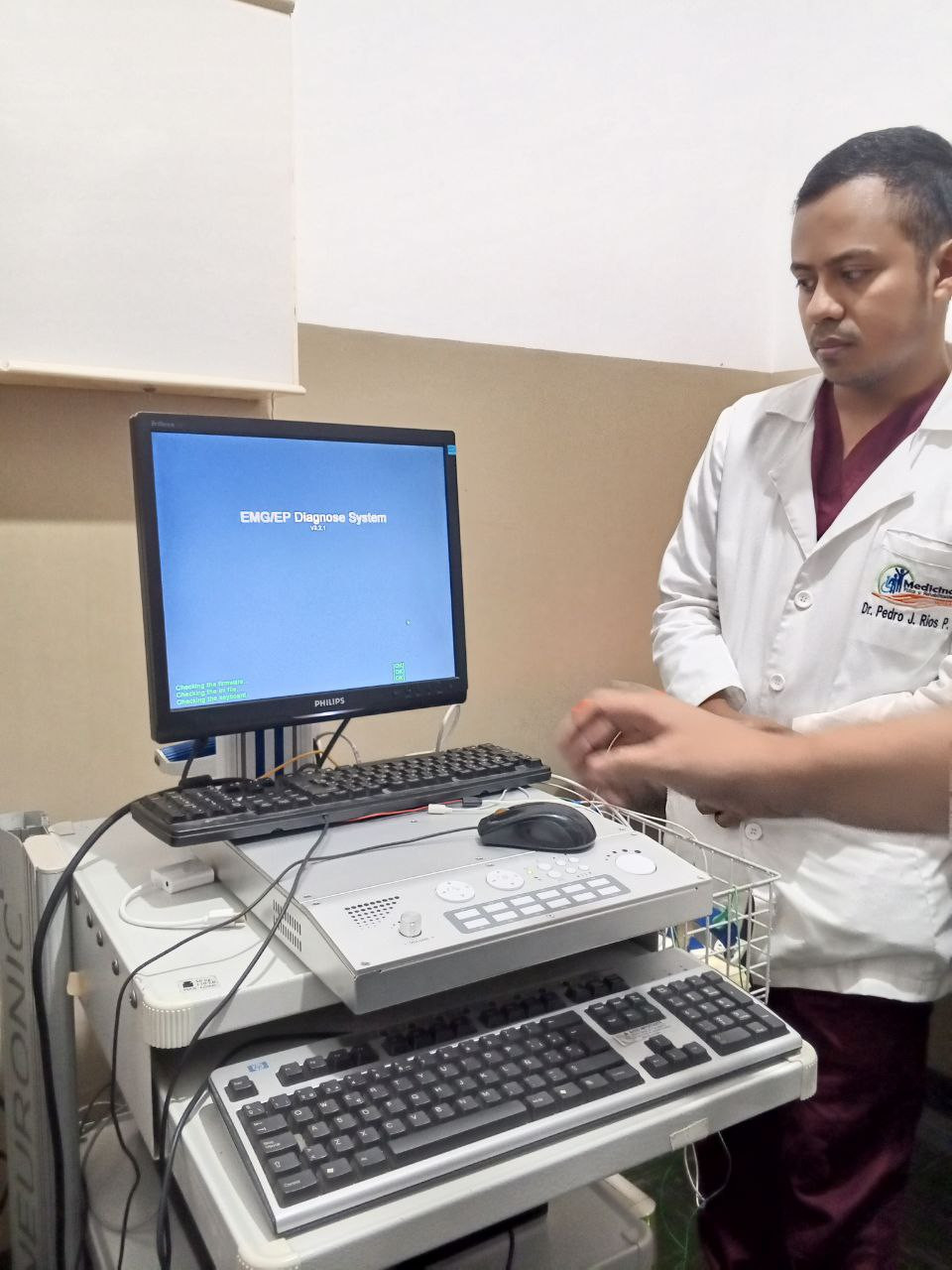 Diario Frontera, Frontera Digital,  Salud, ,Gobernación de Mérida entrega un electromiógrafo al Hospital Universitario de Los Andes