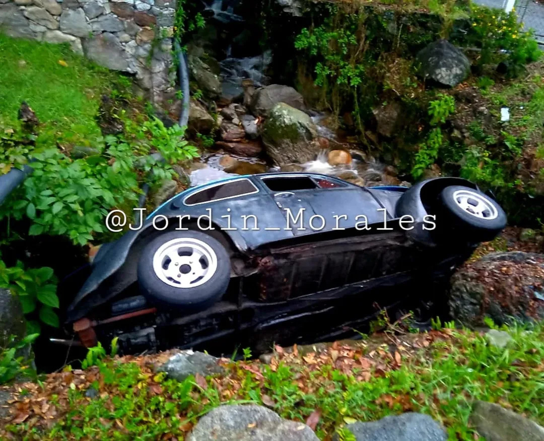 Diario Frontera, Frontera Digital,  Sucesos, ,Hombre lesionado tras vuelco de carro en la vía a La Culata