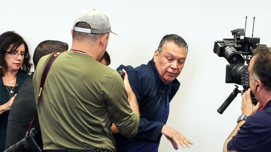 Diario Frontera, Frontera Digital,  Internacionales, ,Senador demócrata fue expulsado violentamente 
de una conferencia sobre inmigración