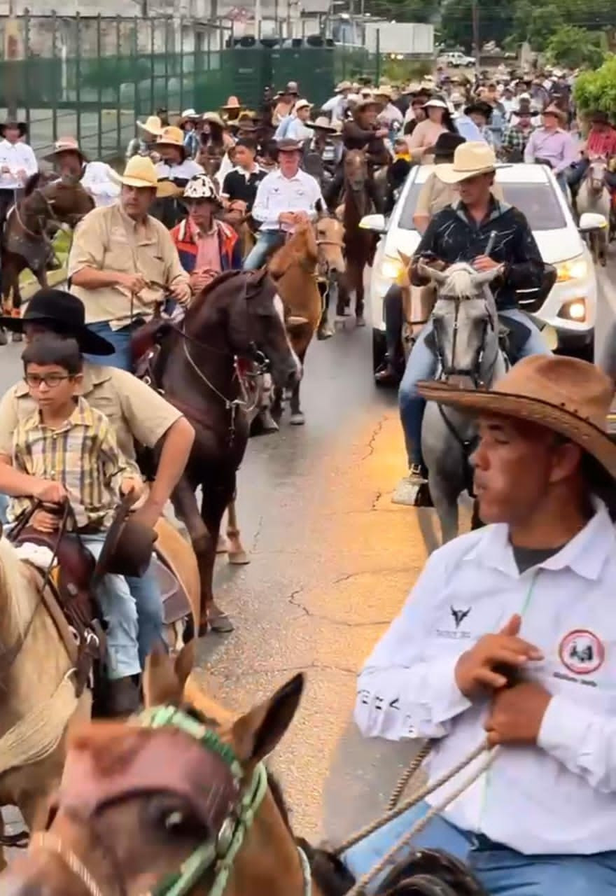 Diario Frontera, Frontera Digital,  El Vigía Panamericana, ,Más de 400 caballistas participaron en cabalgata de Asodegaa en su 65 aniversario