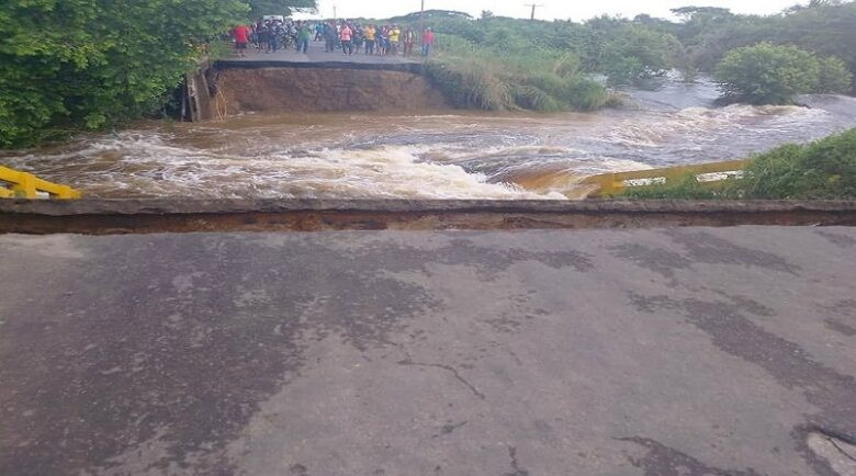 Diario Frontera, Frontera Digital,  Nacionales, ,Colapsa un puente en Apure tras fuertes lluvias del fin de semana