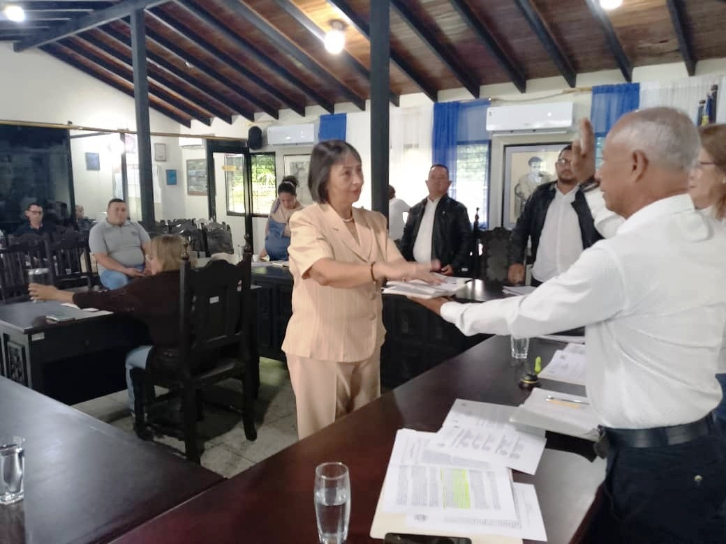 Diario Frontera, Frontera Digital,  El Vigía Panamericana, ,Concejo Municipal ratificó a Benigna Mora
de Méndez como Síndico Procurador de Alberto Adriani