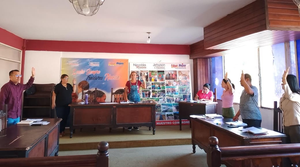 Diario Frontera, Frontera Digital,  El Vigía Panamericana, ,Juramentaron comisiones permanentes en el Concejo Municipal de Santa Cruz de Mora 2025–2026