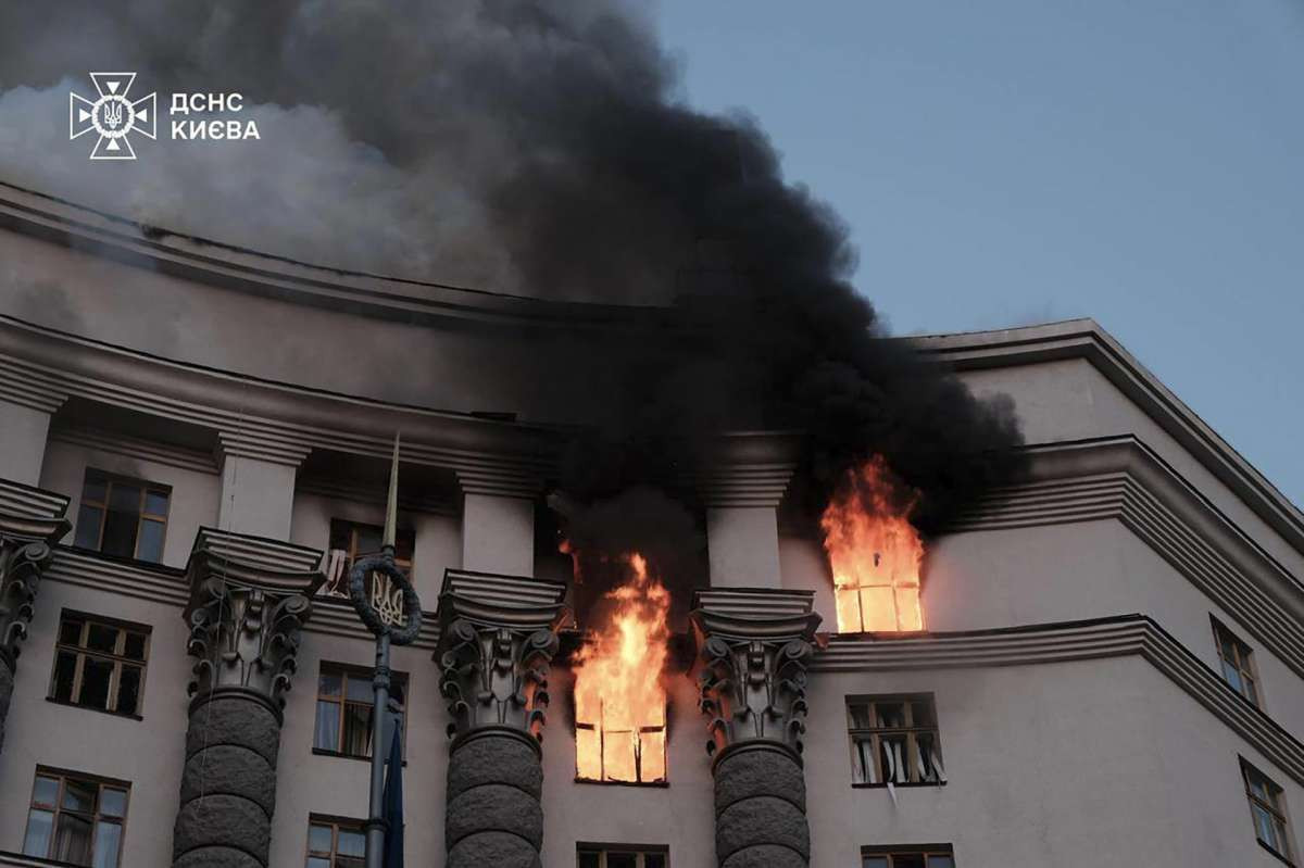 Diario Frontera, Frontera Digital,  Internacionales, ,Rusia bombardea Kyiv y destruye parte de la sede del gobierno ucraniano en su mayor ofensiva de la guerra
