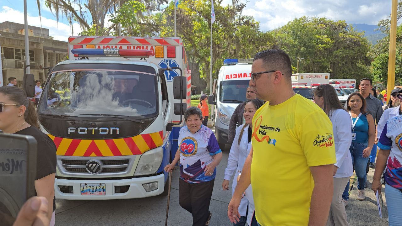 Diario Frontera, Frontera Digital,  Regionales, ,Gobernador Arnaldo Sánchez fortalece el sistema de salud con nueve ambulancias