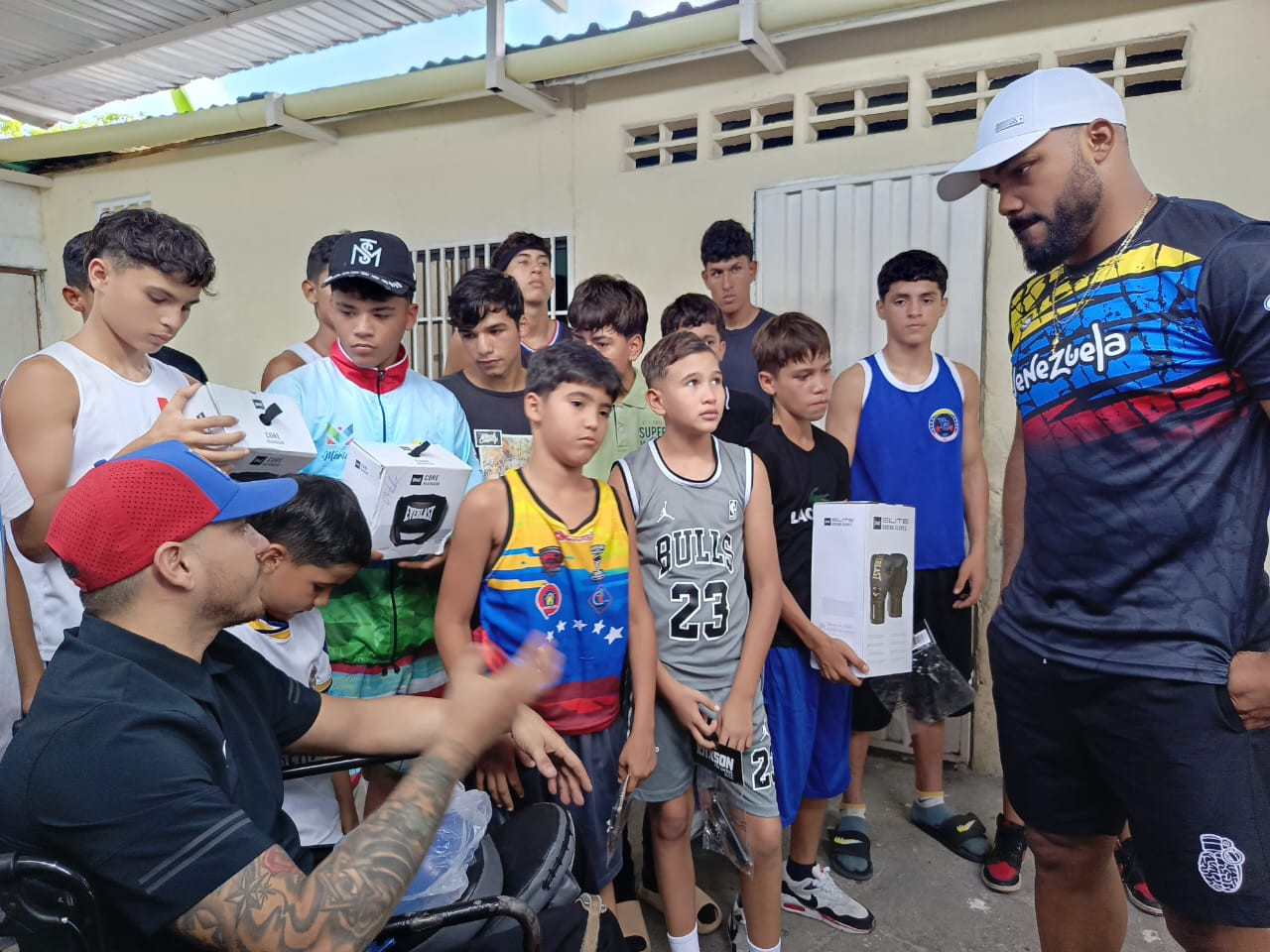 Diario Frontera, Frontera Digital,  El Vigía Panamericana, ,Albert Ramírez realizó una clínica deportiva y entregó material deportivo a dos clubes en El Vigía