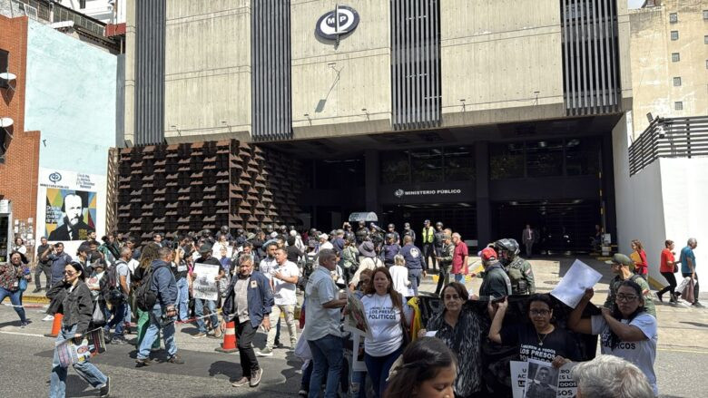 Diario Frontera, Frontera Digital,  Nacionales, ,Familiares de presos políticos protestan en Caracas y exigen liberación total