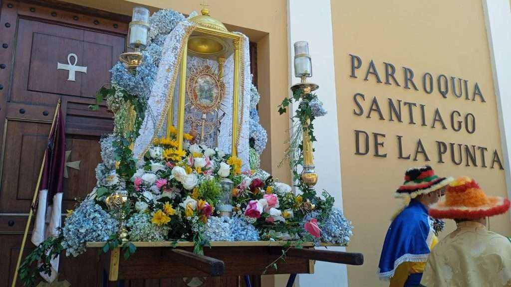 Diario Frontera, Frontera Digital,  Regionales, ,Los Vasallos pagan sus promesas a La Candelaria en Mérida
