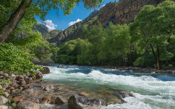 Diario Frontera, Frontera Digital,  Sucesos, ,Localizan cadáver de joven arrastrada por el río Chama en el estado Mérida