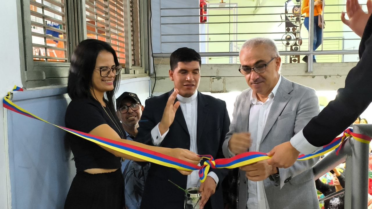 Diario Frontera, Frontera Digital,  Mocoties, ,Este municipio, galardonado con el Premio Nacional de Turismo 2023, continúa potenciando sus 12 rutas turísticas certificadas, reafirmando su posición como un destino de referencia nacional, donde la tradición y la innovación convergen para el bienestar de sus comunidade,Inauguran la II Vitrina Turística y Cultural "Te Quiero Tovar"