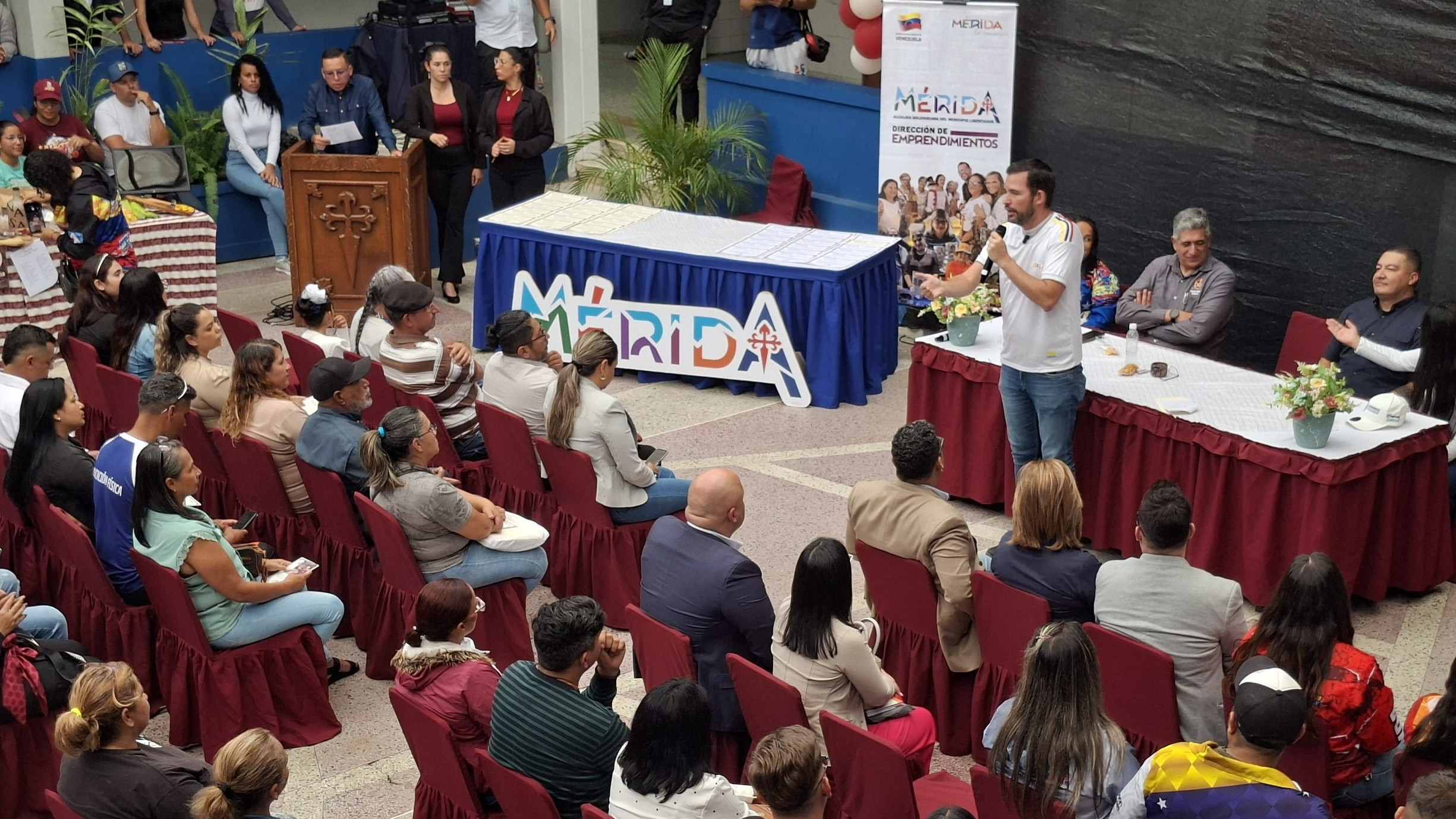 https://www.fronteradigital.com.ve/Gobierno bolivariano impulsa el emprendimiento con el Fondo Alexis Montilla