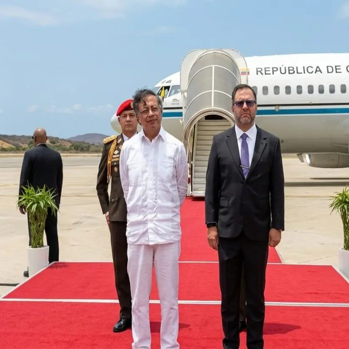 Frontera Digital,  Nacionales,  Gustavo Petro llegó a Venezuela para reunirse 
con la presidenta encargada, Delcy Rodríguez