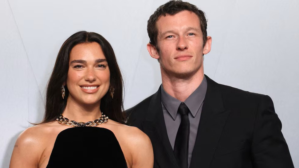 https://www.fronteradigital.com.ve/Dua Lipa y Callum Turner se casaron en Londres en una ceremonia íntima