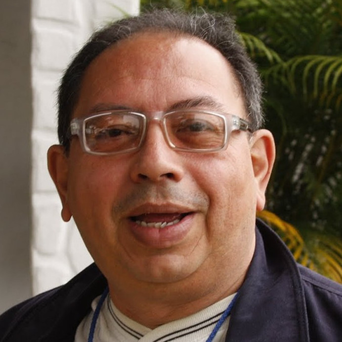Frontera Digital,  Opinión,  El chivo expiatorio y la paradoja del mediador por Douglas C. Ramírez Vera