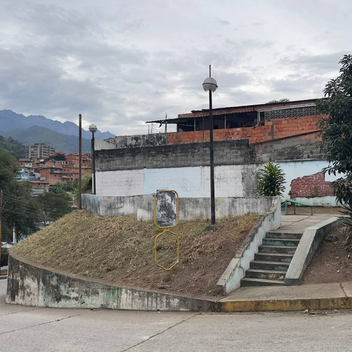 Frontera Digital,  Regionales,  Restauran plaza Cruz Verde en el municipio Libertador