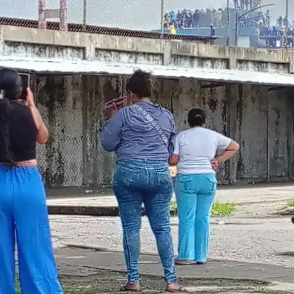 Frontera Digital,  Nacionales,  Destituyen al director del Internado Judicial de Barinas 
tras protestas y denuncias de abusos