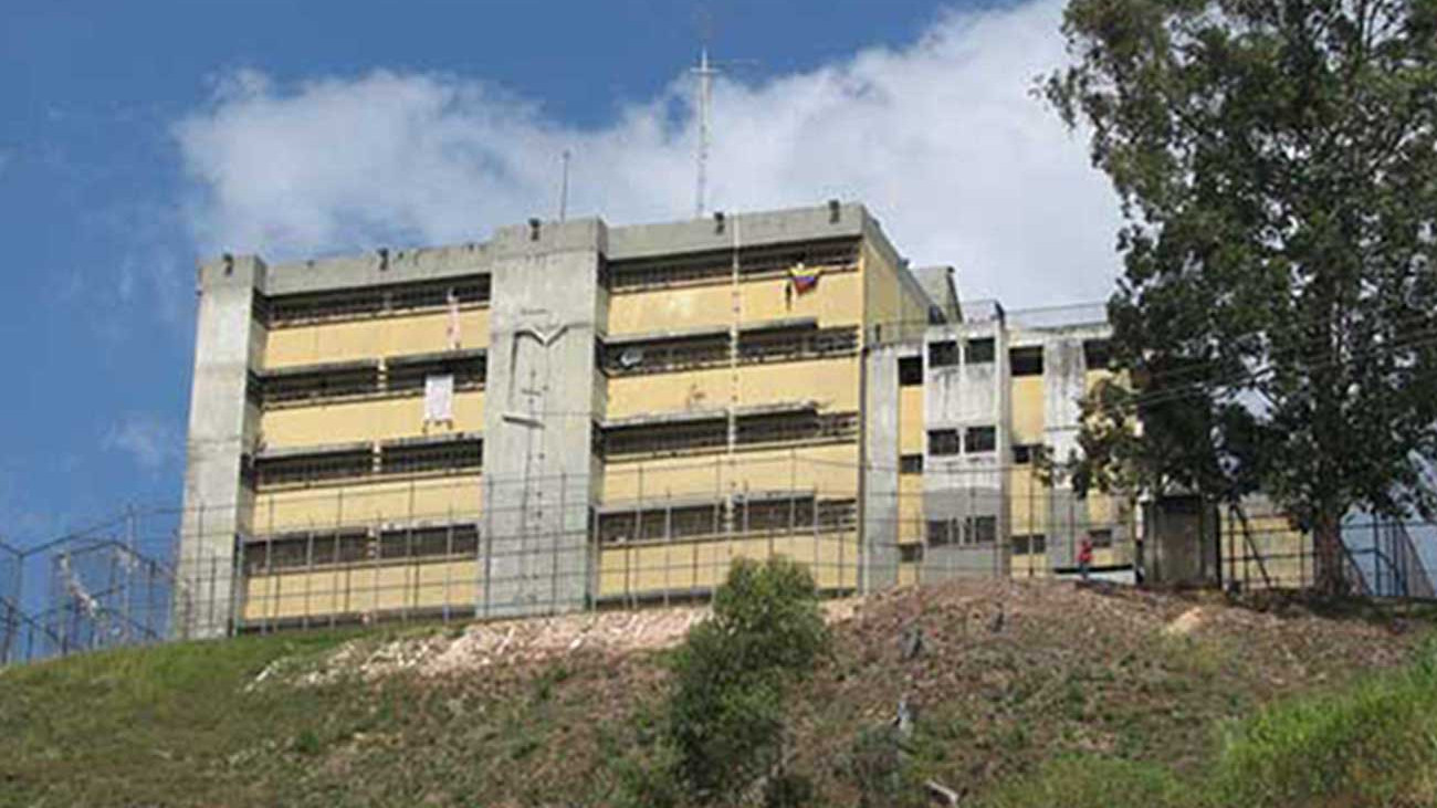 https://www.fronteradigital.com.ve/Excarcelan a 51 militares de Ramo Verde por casos menores y al preso político Reinaldo Finol