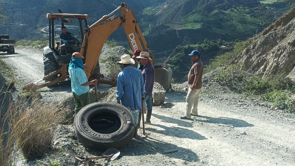 https://www.fronteradigital.com.ve/La Alcaldía de Arzobispo Chacón ejecuta trabajos de recuperación vial