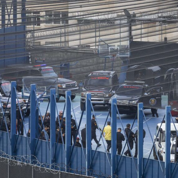 Frontera Digital,  Nacionales,  Foro Penal confirmó el traslado de presos políticos desde El Helicoide hacia distintos penales del país