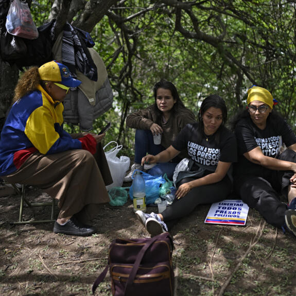 Frontera Digital, Diario Frontera, Familiares de presos políticos mantendrán campamento frente a embajada de EE. UU. hasta lograr liberaciones