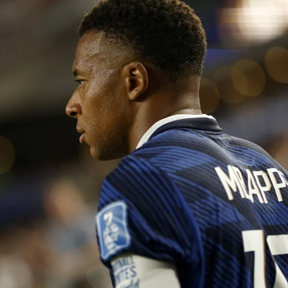 Frontera Digital,  Deportes, Copa Mundial FIFA 2026,  Francia se instala en dieciseisavos con una goleada 3-0 a Irak y un doblete de Mbappé