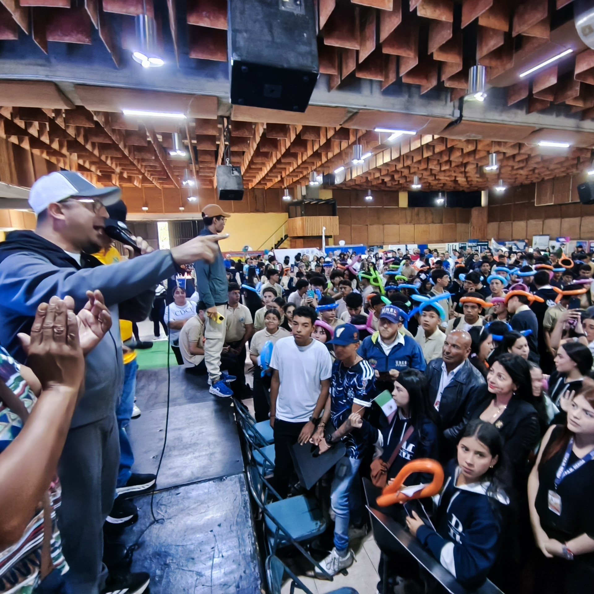 Frontera Digital,  Regionales,  Gran feria profesional reunió a 10 000 estudiantes en Mérida