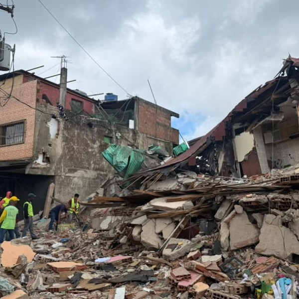 Frontera Digital,  Nacionales,  “Perdimos todo, pero estamos vivos”, vecinos de El Junquito
