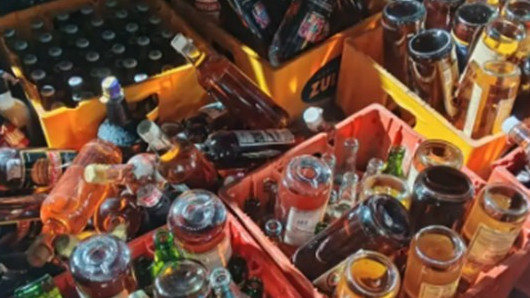 https://www.fronteradigital.com.ve/Retuvieron cajas de cerveza y licor seco en licorería de El Taparo en El Vigía