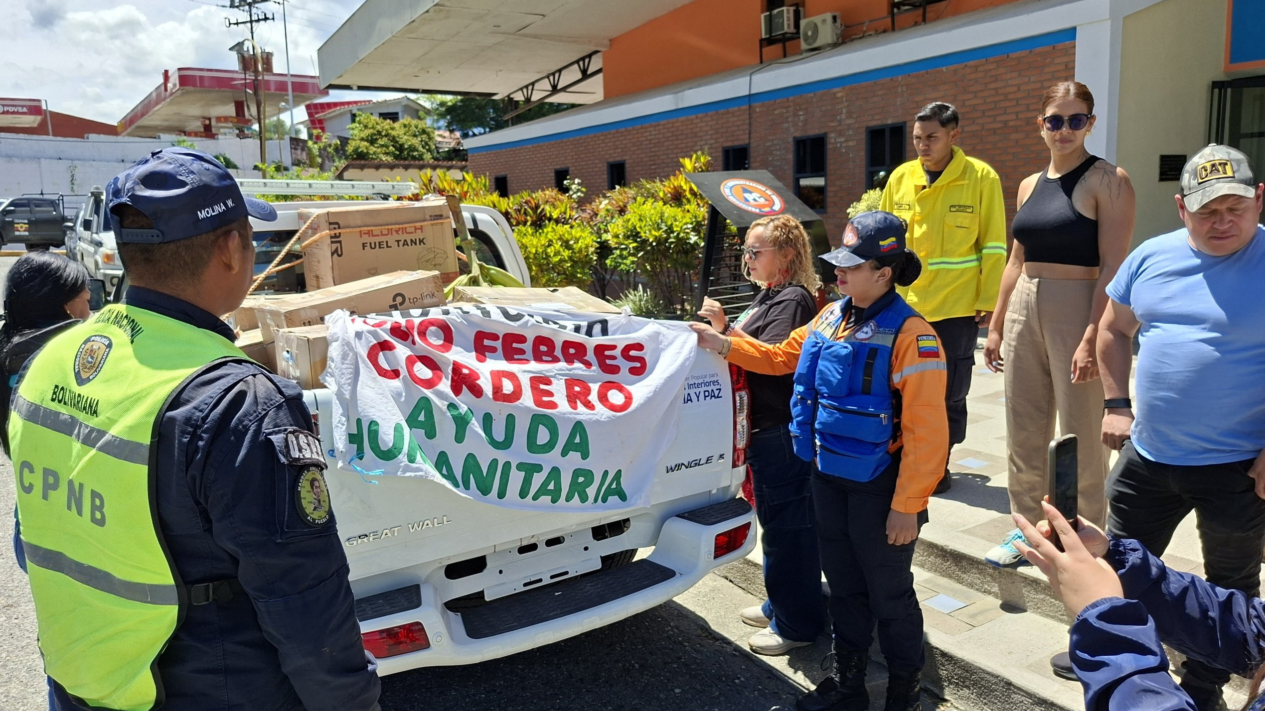 https://www.fronteradigital.com.ve/En el municipio Tulio Febres Cordero fortalecen 
ayuda humanitaria para los damnificados