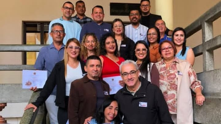 https://www.fronteradigital.com.ve/Cámara Municipal de Tovar rinde homenaje a los profesionales de la comunicación con la entrega de reconocimientos