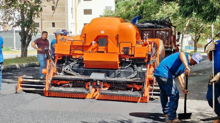 https://www.fronteradigital.com.ve/Alcaldía realizó trabajos de asfaltado en el viaducto Sucre de Mérida