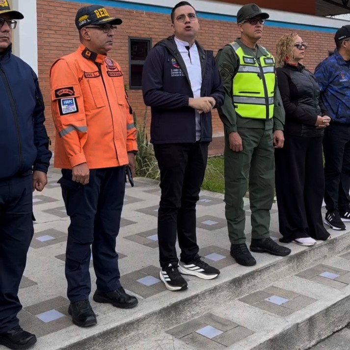 Frontera Digital, Diario Frontera, Gobernador Arnaldo Sánchez continúa enviando rescatistas merideños a La Guaira