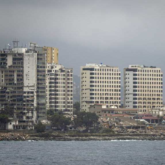 Frontera Digital,  Nacionales,  Ministerio de Salud desplegó equipos de fumigación en La Guaira tras casi un mes del doble terremoto
