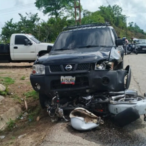 Frontera Digital,  Sucesos,  Falleció motorizado al ser impactado por una camioneta en Caño Balza de El Vigía