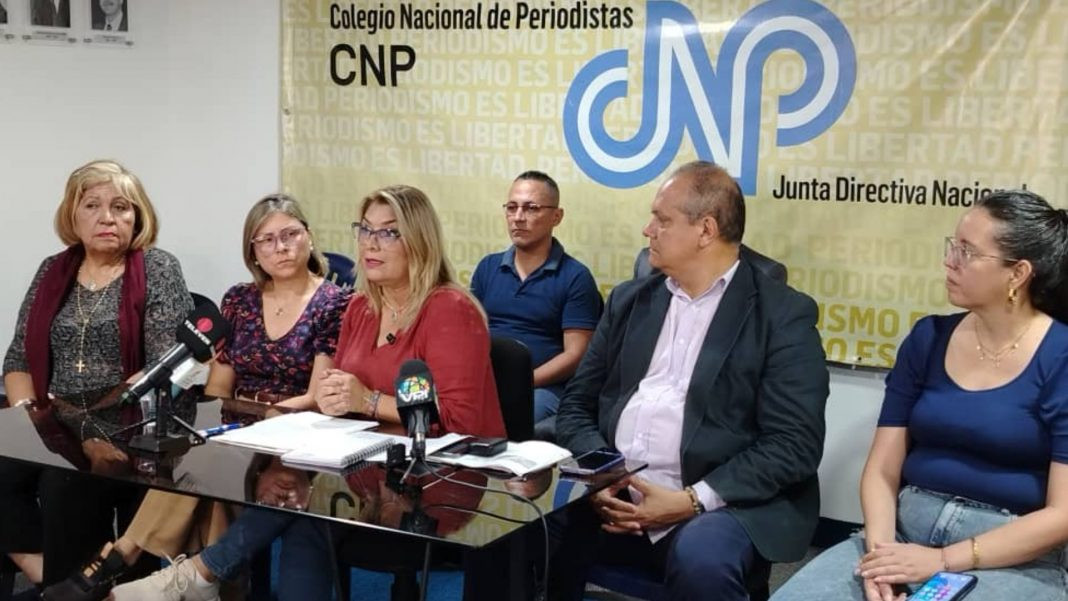 Diario Frontera, Frontera Digital,  Nacionales, ,Al acto asistieron integrantes de la Junta Directiva Nacional del CNP, representantes del Instituto de Previsión Social del Periodista (IPSP), delegaciones de diversas seccionales del país y miembros del Círculo de Reporteros Gráficos,Encuesta del CNP revela que dos de cada tres periodistas en Venezuela 
ejercen sin garantías de seguridad tras los terremotos