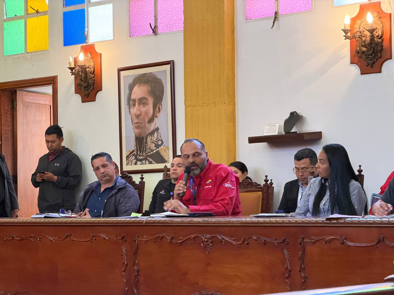Diario Frontera, Frontera Digital,  Regionales, ,Durante el encuentro, el Clebm presentó informes contundentes que revelan que el 90 % de los casos de traumatología que ingresan al centro asistencial corresponden a accidentes de motorizados, generando un colapso sostenido en el principal centro hospitalario en la entidad, el Instituto Autónomo Hospital Universitario de los Andes (Iahula).,Despliegues de seguridad para disminuir accidentes viales en Mérida