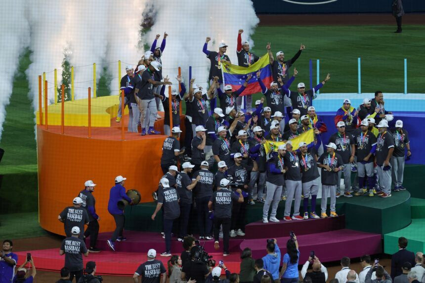 Diario Frontera, Frontera Digital,  Deportes, ,Campeones del Clásico Mundial y tres peloteros históricos fueron elevados al Salón de la Fama del Beisbol Venezolano