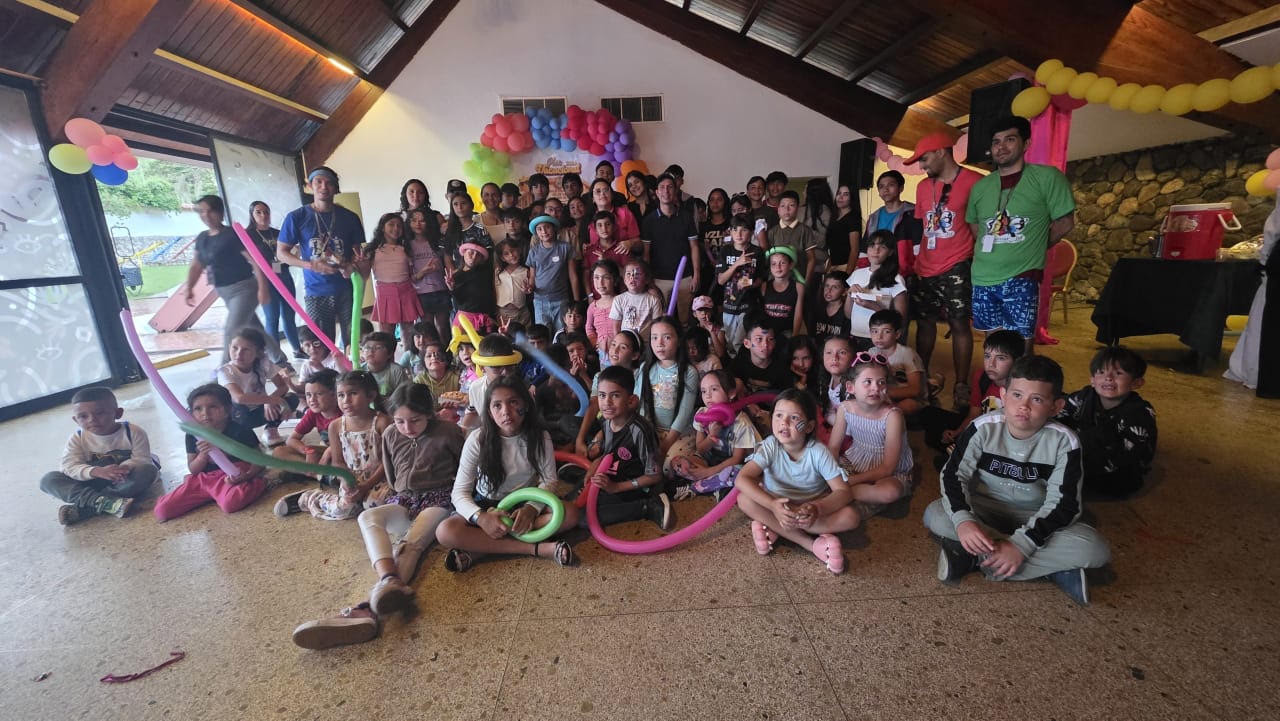 Diario Frontera, Frontera Digital,  Regionales, ,‎La actividad se desarrolló en las instalaciones del Hotel Venetur Mérida, donde los asistentes disfrutaron de una programación especial coordinada por el Movimiento Nacional de Recreadores y los animadores del Movimiento de Teatro Alquimia,Más de 100 niños disfrutaron del Plan Vacacional 2026 
del Consejo Legislativo del Estado Mérida