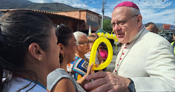 Diario Frontera, Frontera Digital,  Regionales, ,La visita de monseñor Alberto Ortega Martín al Arciprestazgo San Isidro Labrador se vivió así como un encuentro de fe y fraternidad que reunió a comunidades parroquiales, sacerdotes, familias, jóvenes, representantes de las instituciones educativas, autoridades y miembros de los pueblos originarios,Júbilo eclesial en Lagunillas: La feligresía del Arciprestazgo San Isidro Labrador recibió al nuncio apostólico