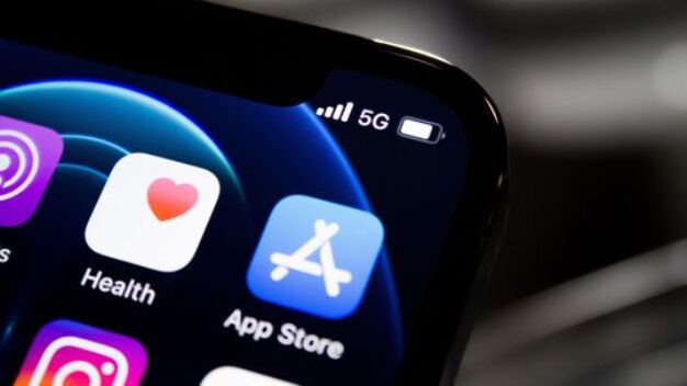 https://www.fronteradigital.com.ve/Apple lanza iOS 27, una actualización que redefine su ecosistema
