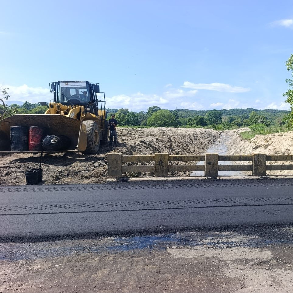 Frontera Digital,  El Vigía Panamericana,  Dragaron caño y asfaltaron carretera Panamericana en sector Onia